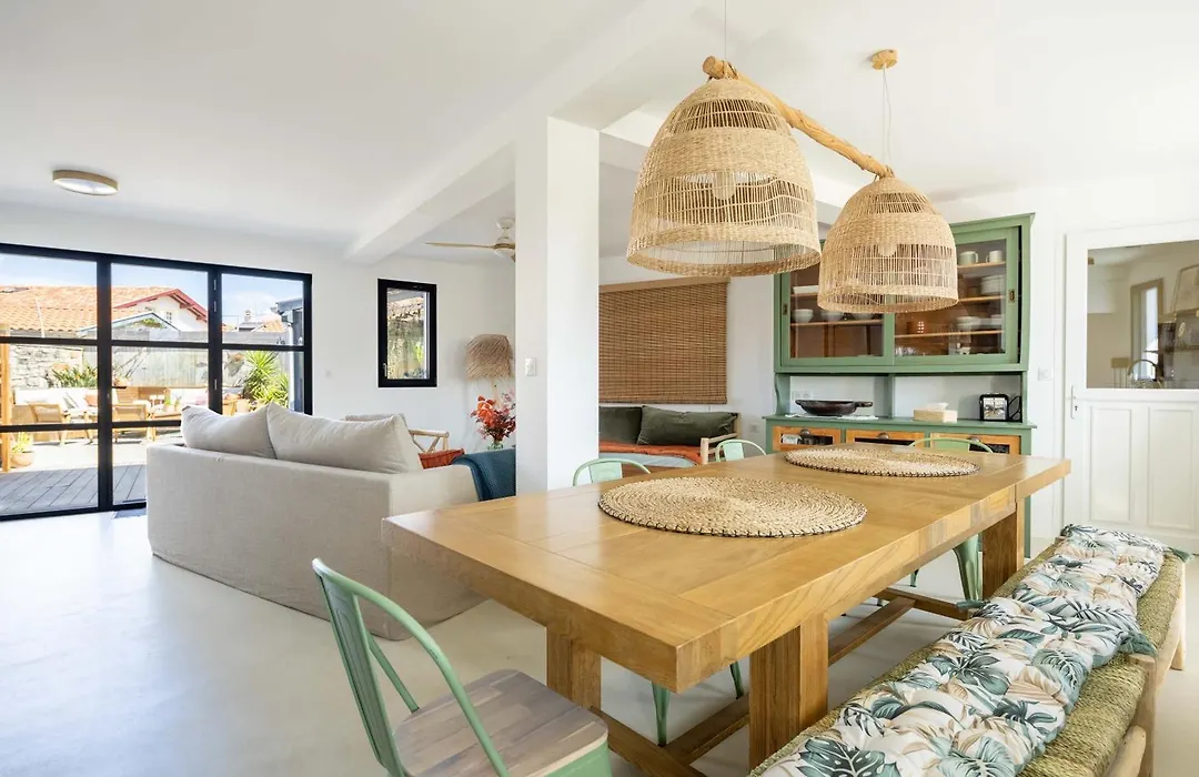 Biarritz Surf Lodge Chambre D'Hotes-1